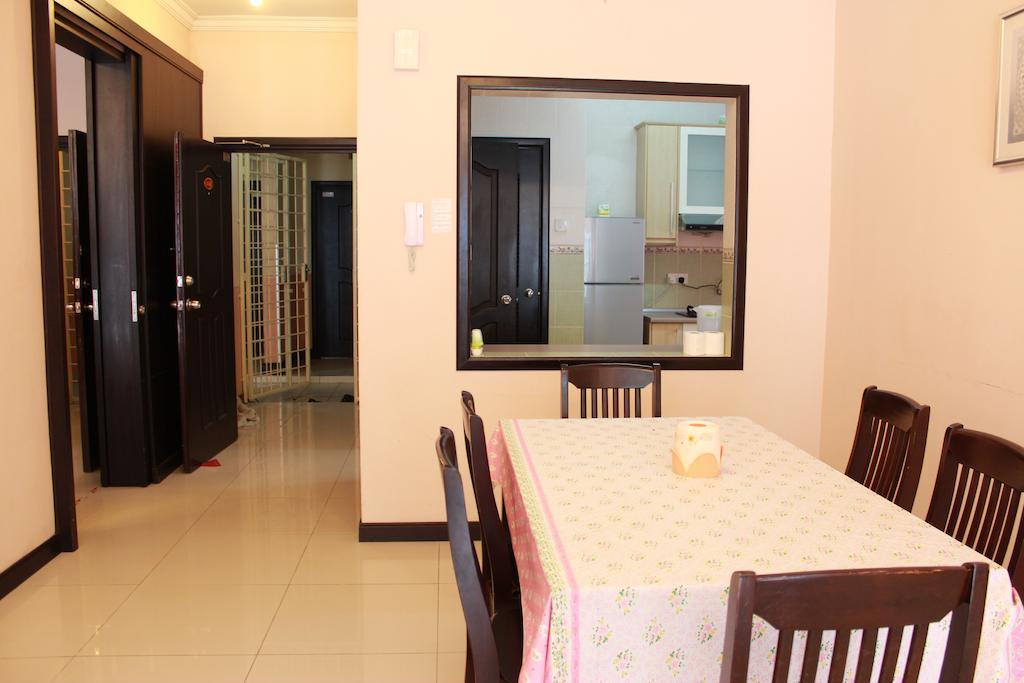 Marina Court Kota Kinabalu- Bigger Group Stay Together- 6 Bedroom Apartments ห้อง รูปภาพ