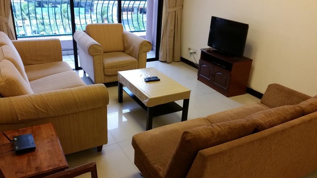 Marina Court Kota Kinabalu- Bigger Group Stay Together- 6 Bedroom Apartments ห้อง รูปภาพ