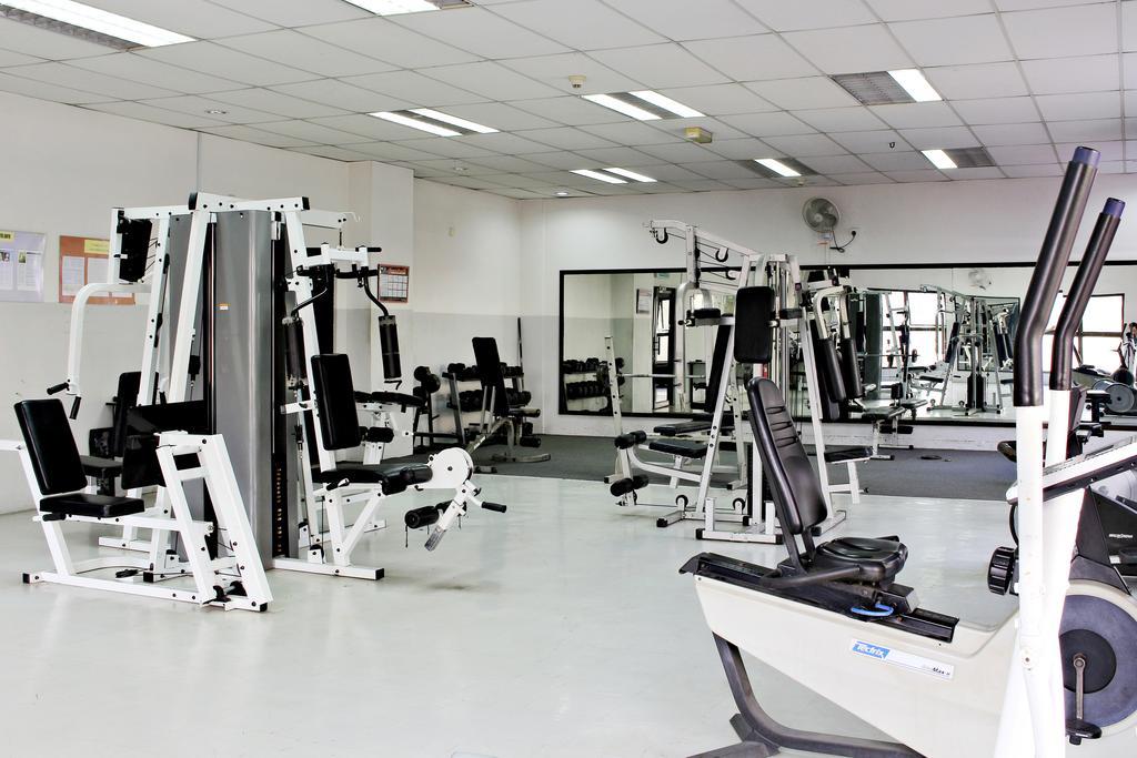 Marina Court Kota Kinabalu- Bigger Group Stay Together- 6 Bedroom Apartments ภายนอก รูปภาพ